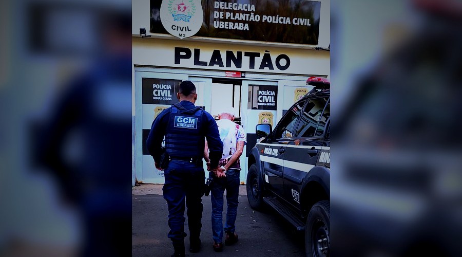Passageira cede lugar para idoso em ônibus e é vítima de injúria racial em Uberaba
