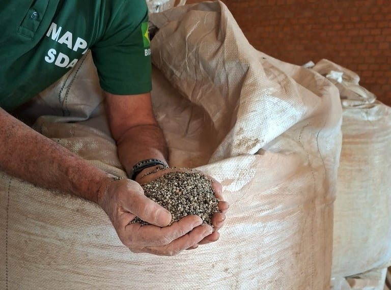 PF apreende 217 toneladas de fertilizantes adulterados em MT