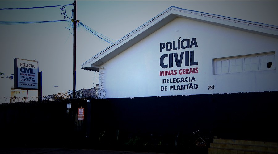 VÍDEO: Jovem é perseguido, atropelado e espancado com barra de ferro em Uberlândia